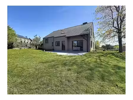 villa à vendre à rue de la ronce 10 bovesse (vbe62436)