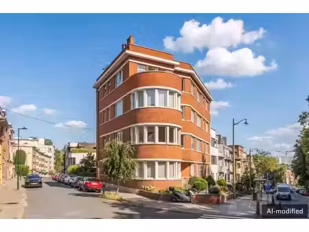 appartement à vendre avec terrasse et 3 chambres   uccle (rbw80075)