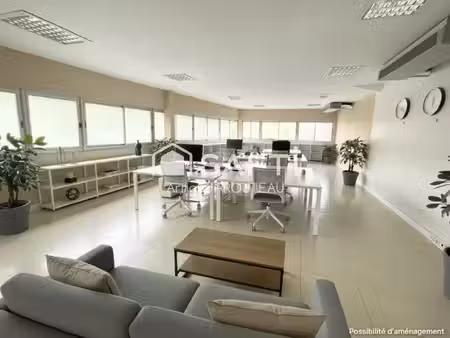 bureaux 200m² en parfait état rénovés idéal tertiaire