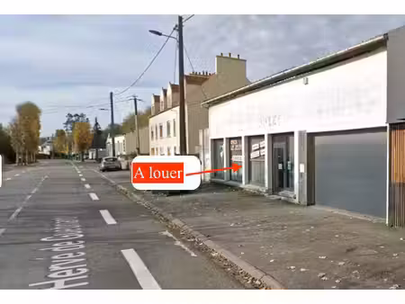 landerneau  local d'activité 225 m2