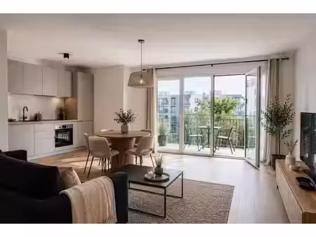 t3 lumineux avec balcon – 1er étage – les agnettes