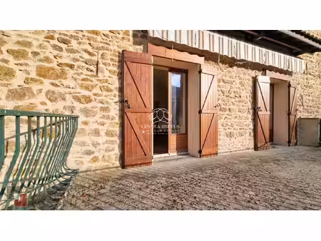 maison en pierre avec 5 chambres + fort potentiel + terrain + ga