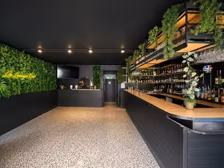 canet en roussillon  fond de commerce a vendre avec terrasse dans rue passante