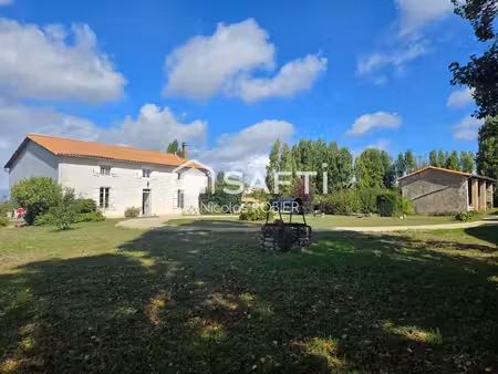 longère trois chambres et plus  dépendances  grand jardin !!