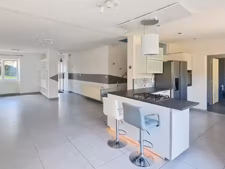 coup de cœur ! maison rénovée de 156 m² – 4 chambres – jardin – garage et terrasse !