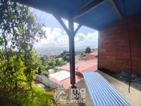 vends villa f4 à terminer  97200 fort-de-france