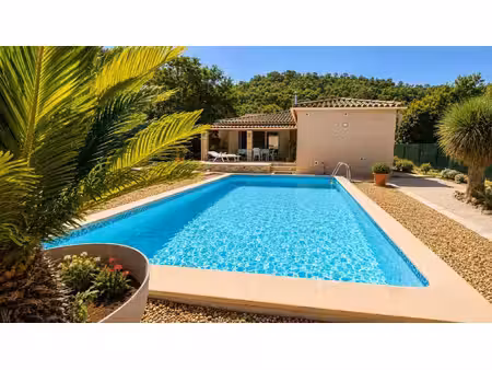 villa néoules