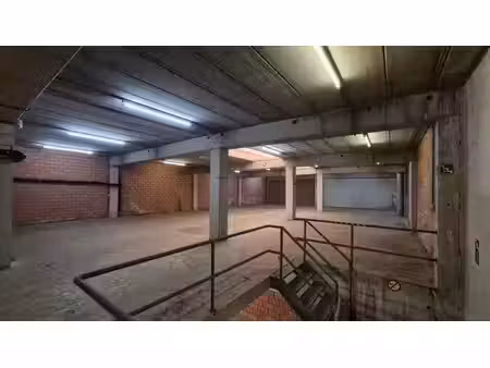 entrepôt / dépôt / atelier de 557 m² à vendre