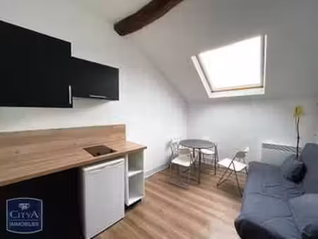 location appartement 2 pièces meublé à saumur (49400) : à louer 2 pièces meublé / 22m² sau