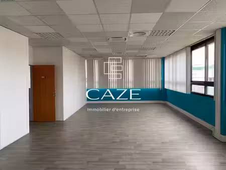 location bureaux mérignac 33700 179m²