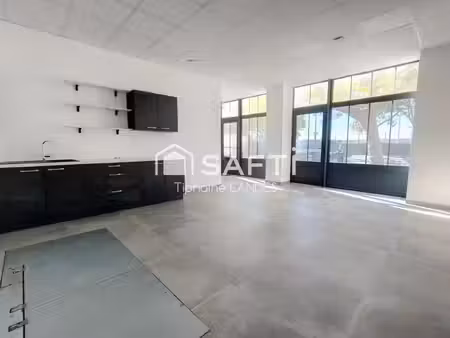 location commerce 1 pièce 40 m² à la rochelle (17000)