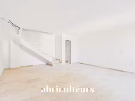 maison de village rénovée  toutes commodités à pied en vente à lambesc (13410)