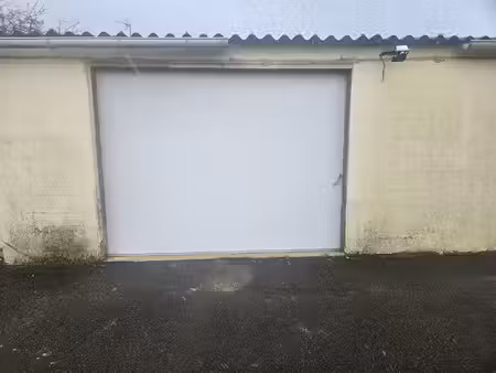 vente parking / box  30.00m²  les sables