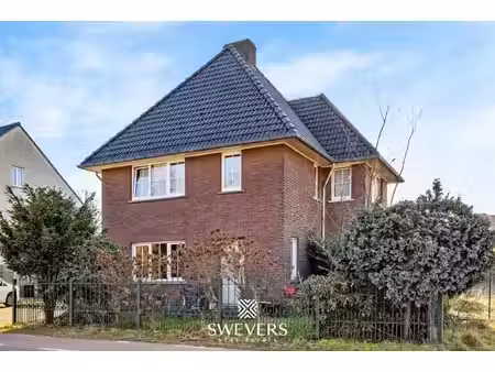 te renoveren open bebouwing met ruime volumes en zuidgericht perceel in heusden