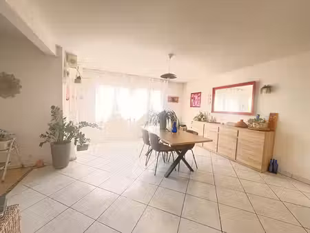 vente appartement 4 pièces  96.00m²  saint