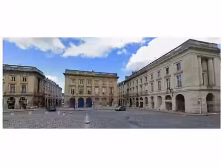 location commerce reims 51100 620m²