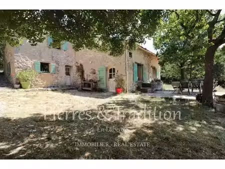 provence  luberon  magnifique ancienne ferme rénovée avec vue
