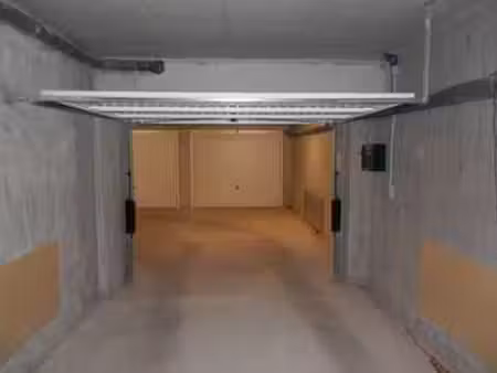 location garage box et parking à pornichet sainte-marguerite (44380) : à louer / 15m² porn
