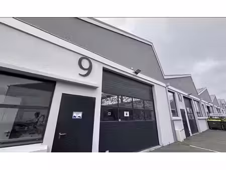 location local d’activités brest 29200 605m²