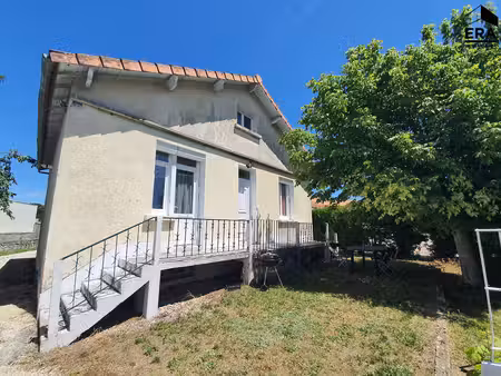 maison 3 pièces 71 m² à louer la couronne 16400 ? | era immobilier