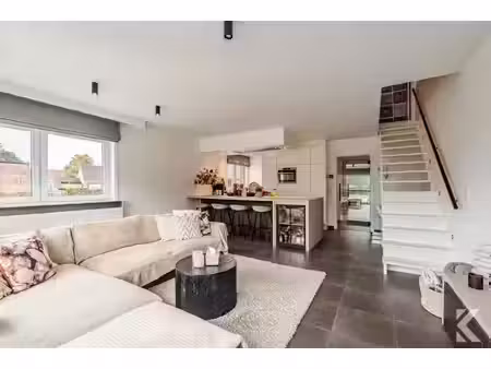 lichtrijke duplex  2 slpk.  prachtige keuken & badkamer