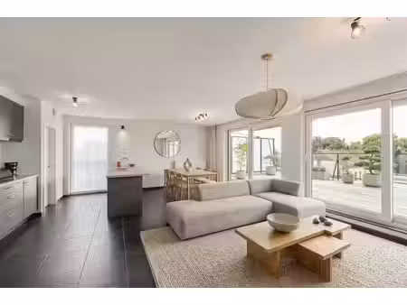 te koop | instapklaar 2-slaapkamerappartement in geluveld met zonneterras garage en staanp