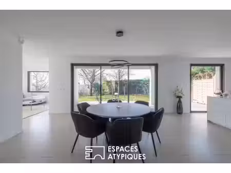 élégante contemporaine au panorama d'exception