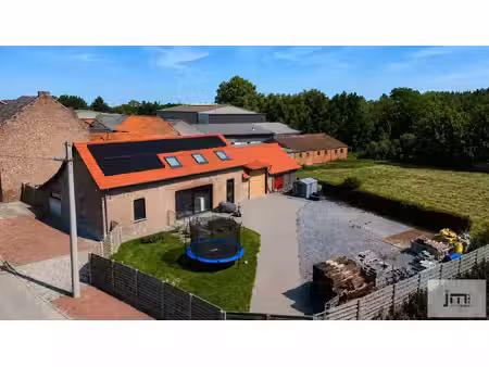 vakkundig  correct en in vertrouwen