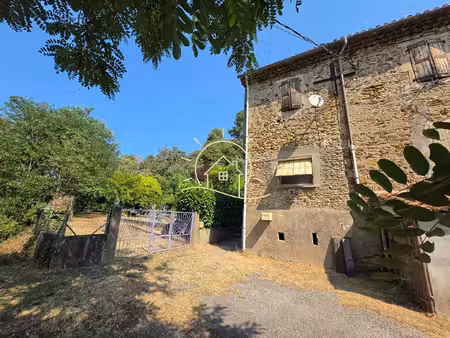 t3 au coeur des cévennes grand jardin privatif  garage et terrain de châtaigniers