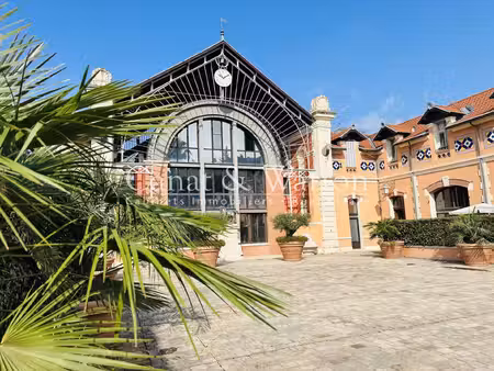 hyeres quartier residentiel  appartement duplex d'exception style loft au manege godillot