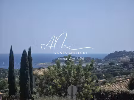 terrain de 1118m2 pour construire une tres belle propriete de standing
