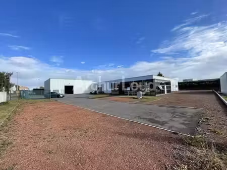 location local d’activités 2200m²