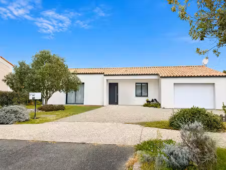 vente maison 4 pièces  106.00m²  saint