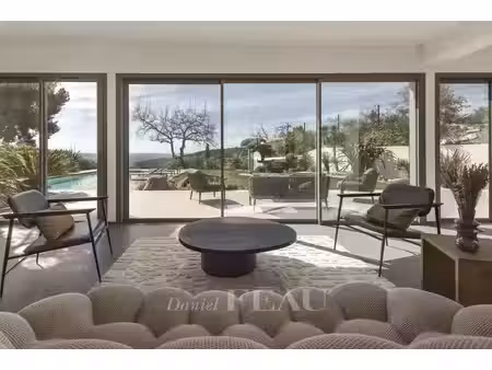 aix-en-provence - maison contemporaine avec vue dégagée