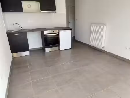 location appartement 2 pièces 39m² escalquens 31750