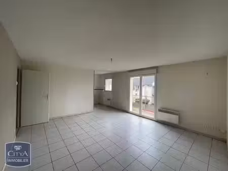 appartement à louer 2 pièces 54.55 m² - baud (56) - 528€
