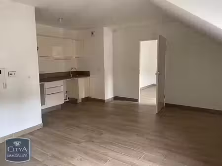 appartement à louer 2 pièces 43.23 m² - buc (78) - 984€