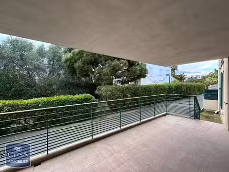 appartement à louer 3 pièces 74.61 m² - fréjus (83) - 1 032€