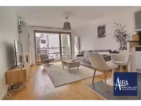 les lilas - rue du coq français - 3 pièces - balcon - parking