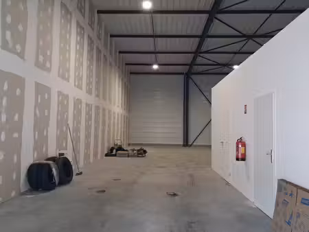 depot - entrepot à louer