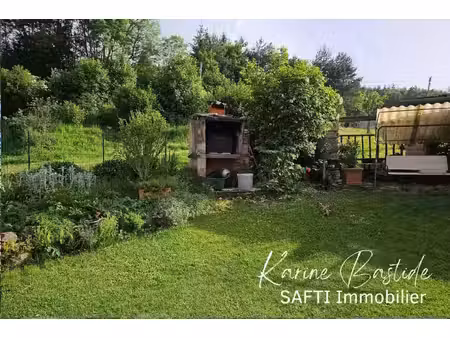 une grande maison aux multiples projet