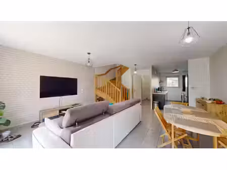 maison 2 chambres avec jardin et parking