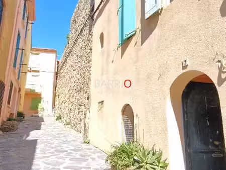 appartement de charme au coeur du château de la rocasse a colli
