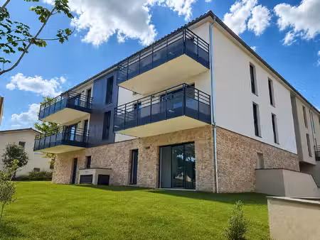 location appartement 3 pièces 67m² messimy 69510