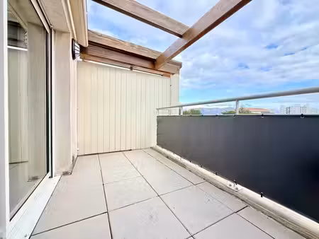 location appartement 2 pièces 39m2 la seyne-sur-mer (83500) - 850 € - surface privée