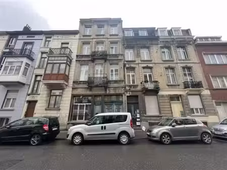 commercieel te koop in brussel met 12 slaapkamers