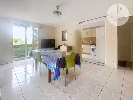 location appartement 3 pièces 79m²