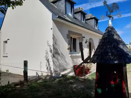 maison néo-bretonne  bourg de corlay (22)