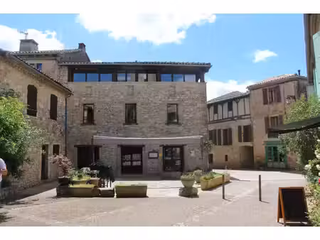 une opportunité rare dans l'un des plus beaux villages de france