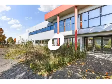 location local d’activités lisses 91090 2816m²